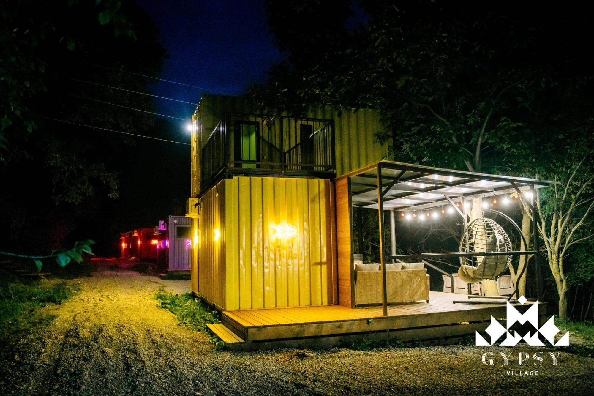 Gipsy Village Park Hotel Asureti Exterior photo